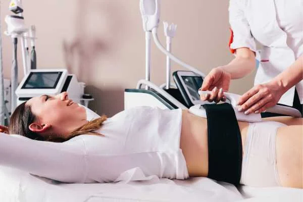 woman having body sculpting to help improve her body image and her mental health Lower Morden